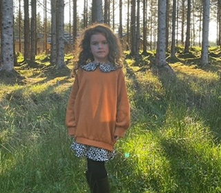 young-girl-photographed-in-forest