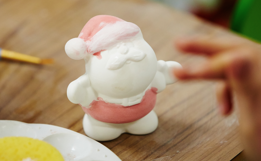 Pottery painting a Santa Claus