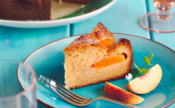 Peach and almond cake slice